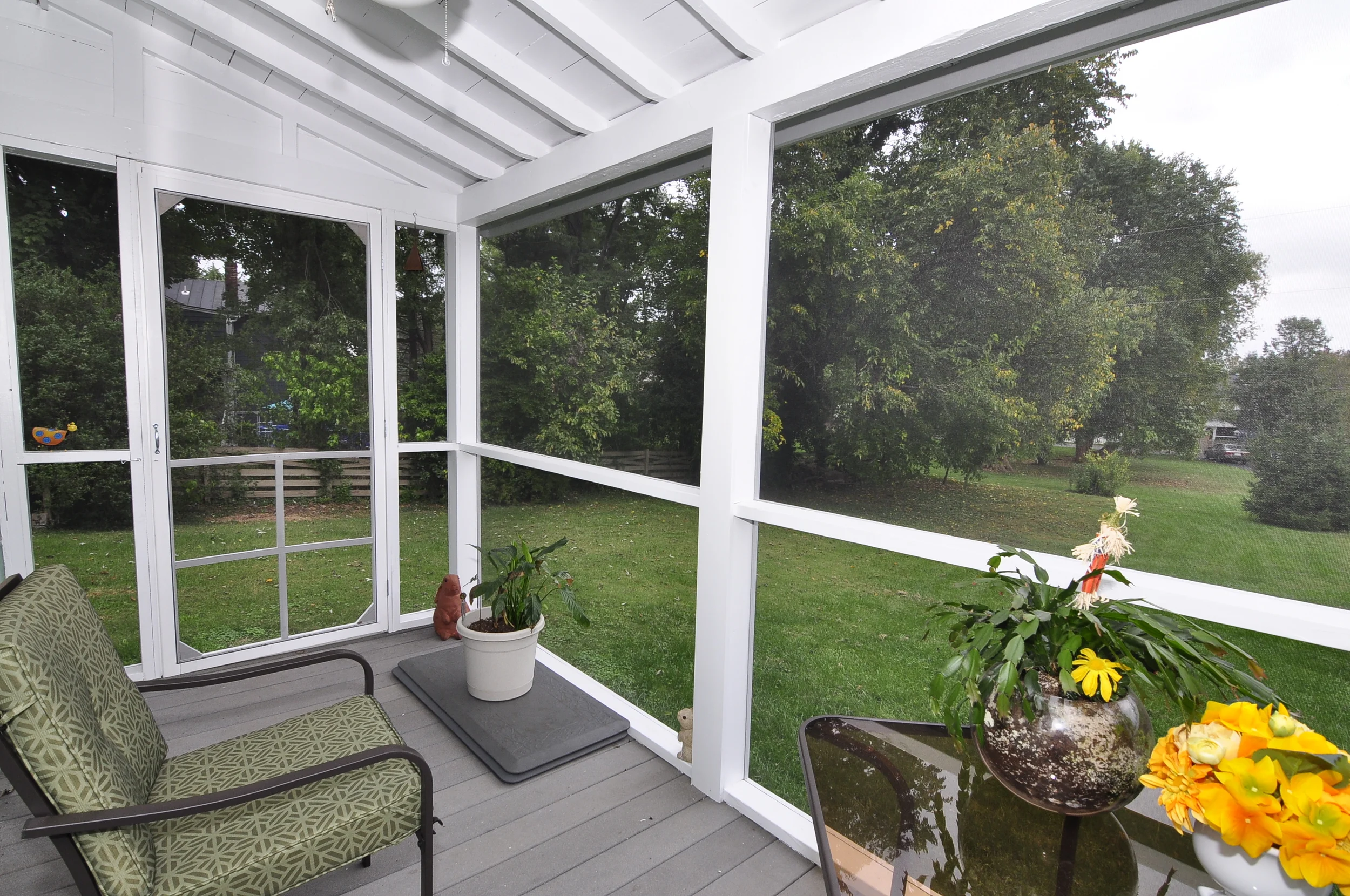 Screen Porch 1.JPG