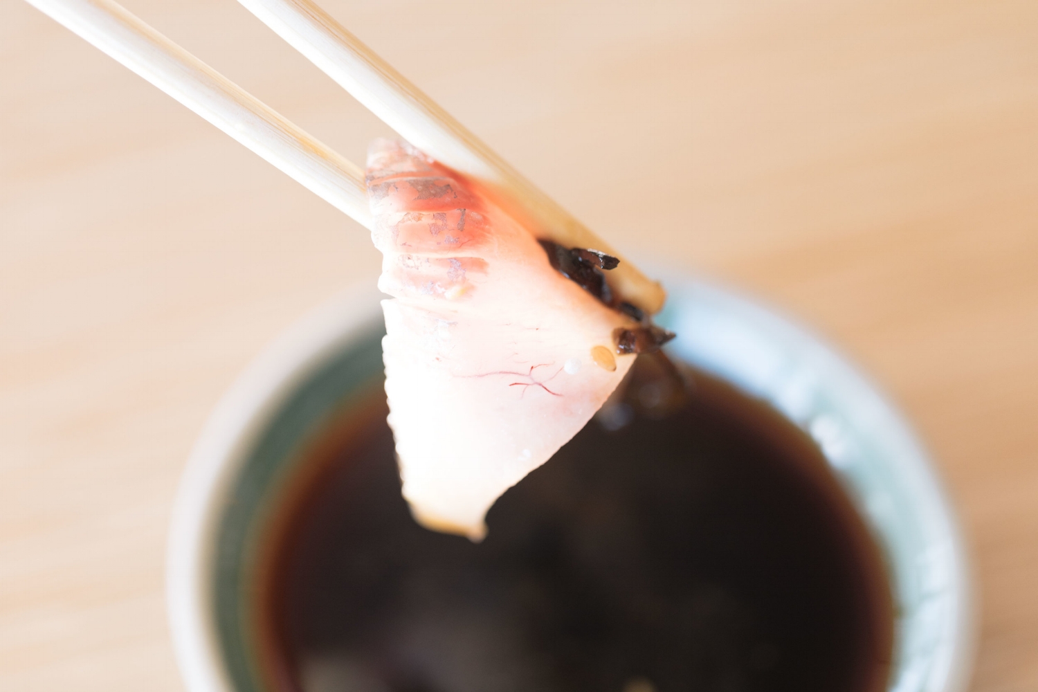 Jimena-Peck-Denver-Lifestyle-Editorial-Photographer-Lakehouse-Denver-Chopsticks-Salmon