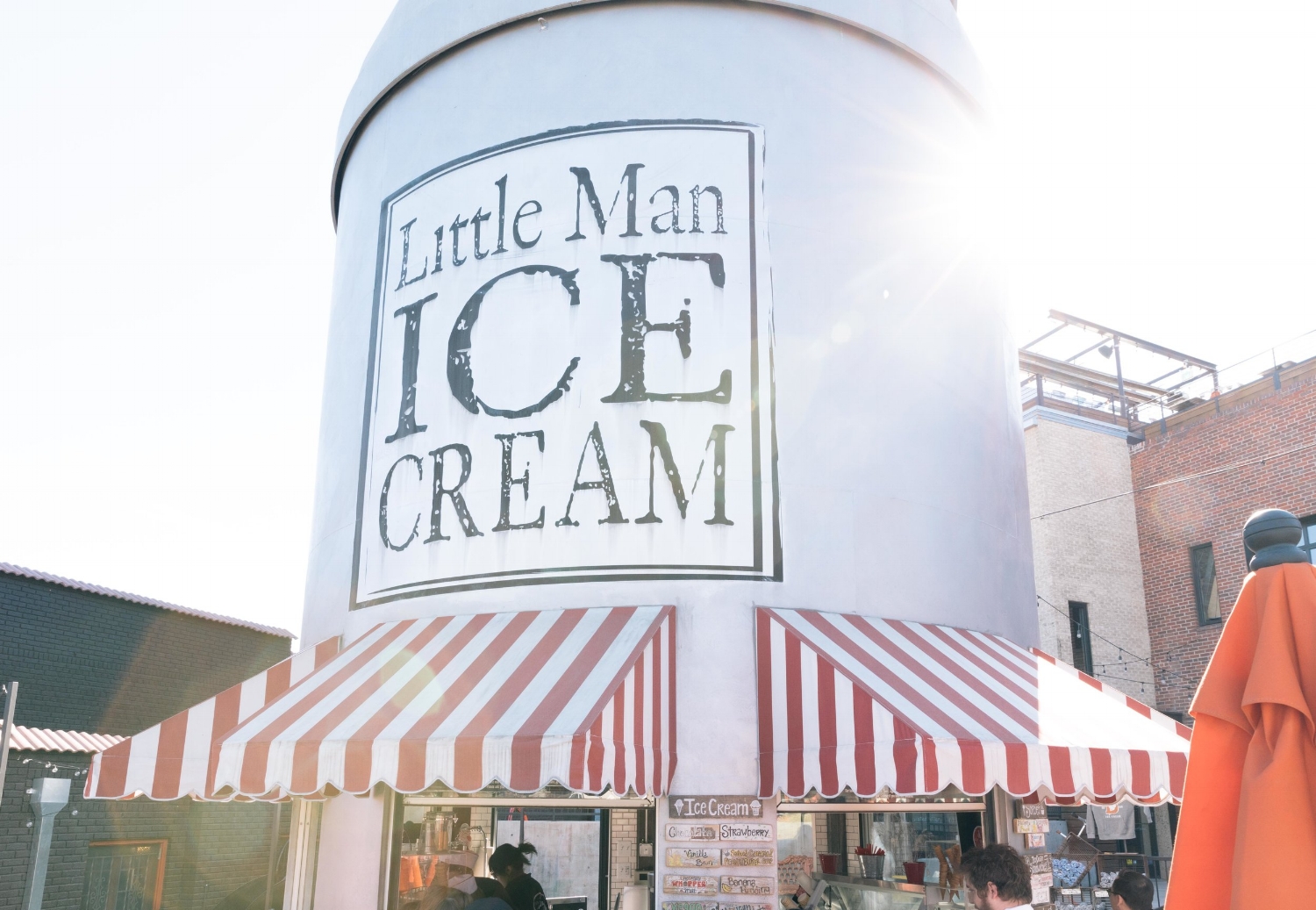 Jimena-Peck-Denver-Lifestyle-Editorial-Photographer-Lakehouse-Denver-Little-Man-Ice-Cream-Store