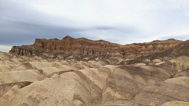 My favorite spot in DV... Probably my favorite spot on this planet as well. 
The greatness and silence makes me truly appreciate Mother Nature for her magnificent works.
.
Grateful that I took a 6 miles hike to hike through this fascinating piece of 