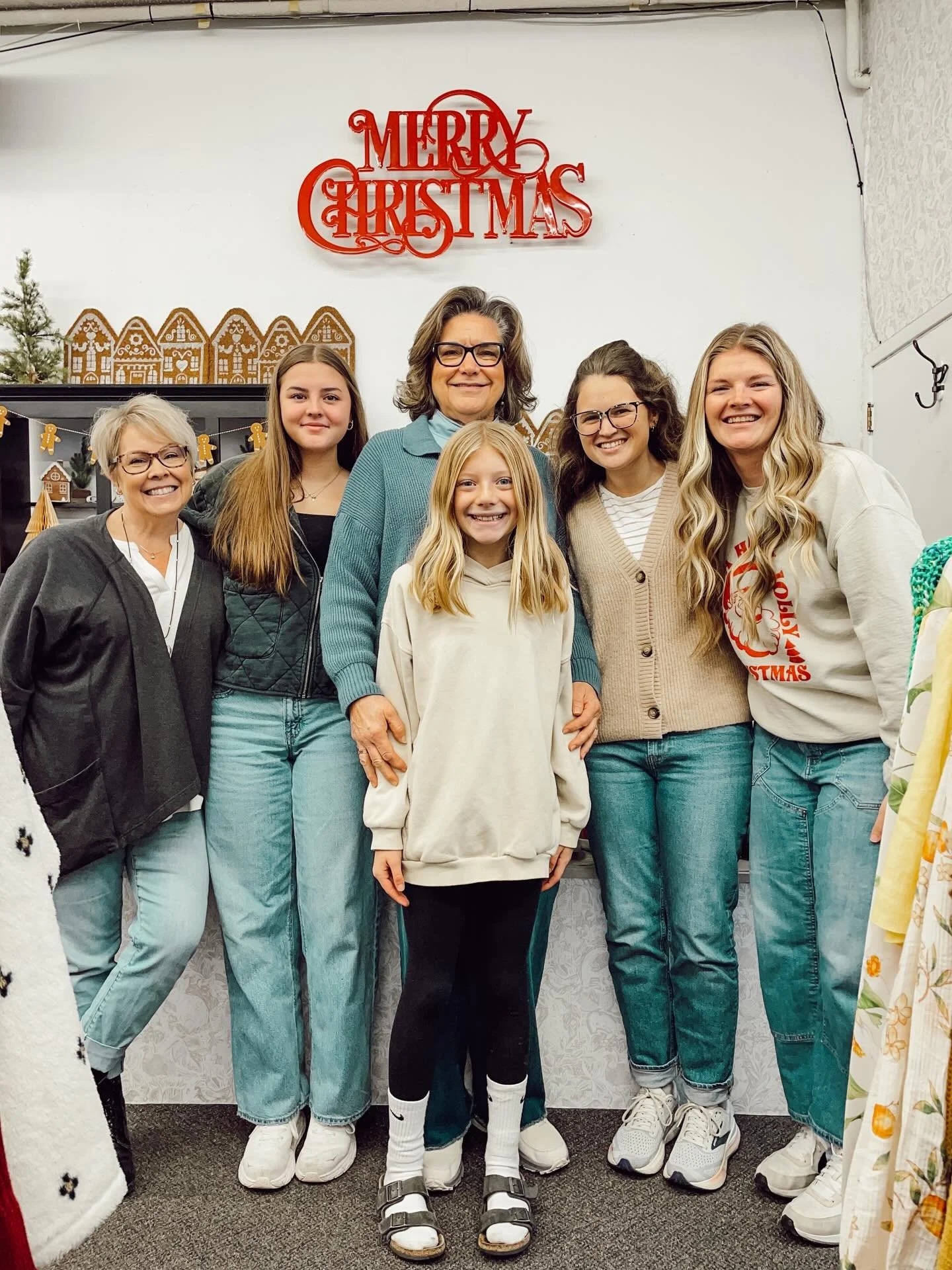 Still on a high from this weekend! You totally showed up for us this weekend! Thank you THANK YOU for choosing to shop with us! 

#shoplocal #downtownalexmn #prideofthelakes #downtownalx #downtownalxstrong #lovewhereyoulive