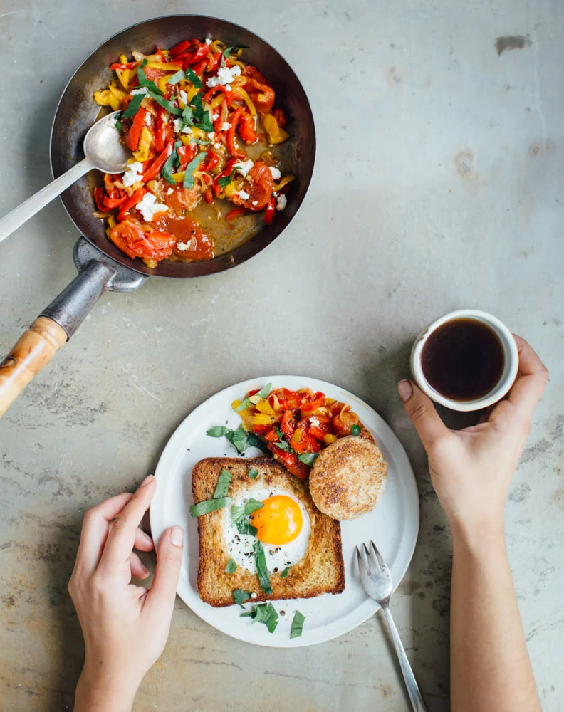 eggs_in_a_basket_yeldayilmaz_halbzehn.jpg