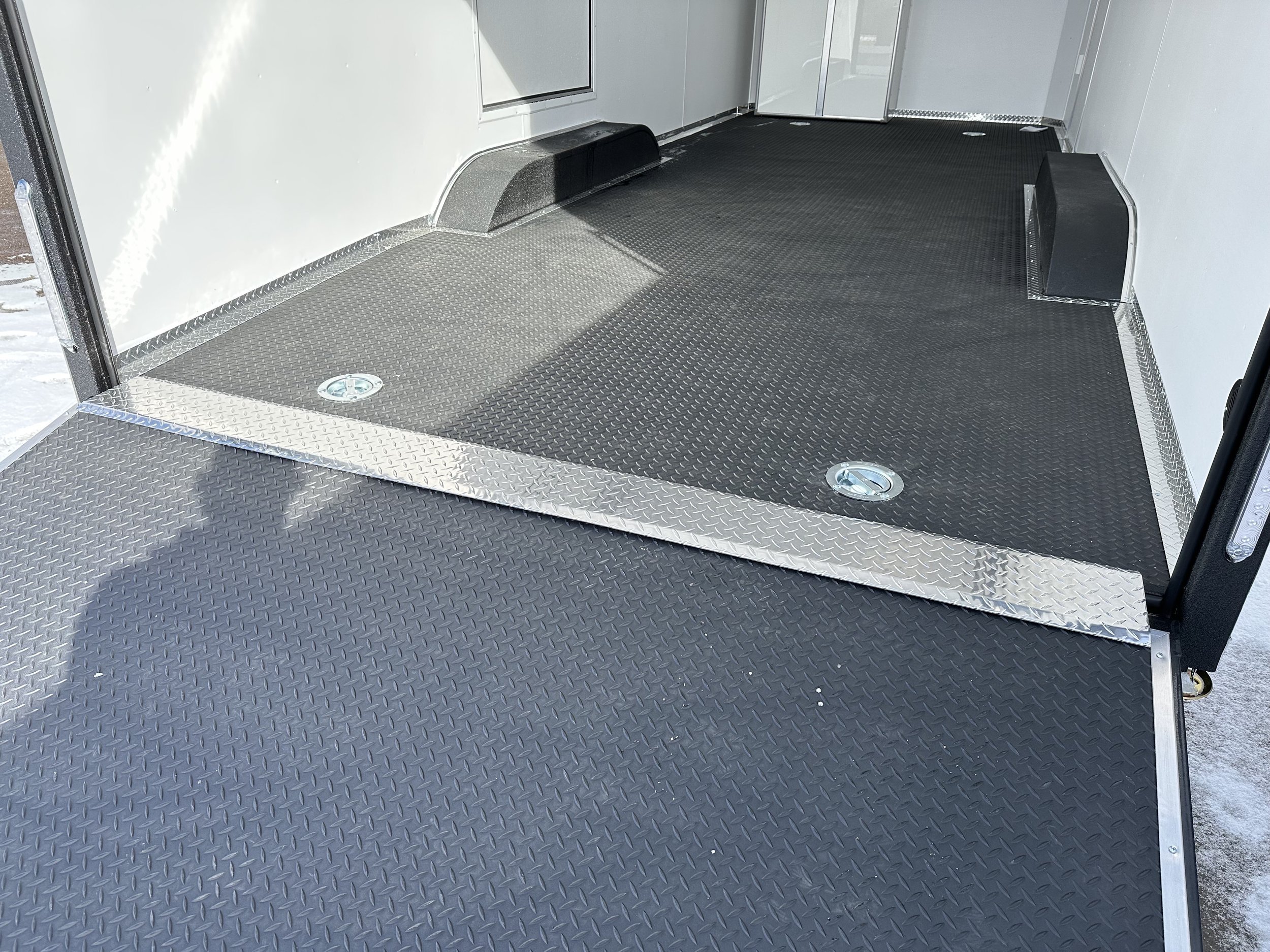 Aluminum Treadbrite Rear Ramp Flap