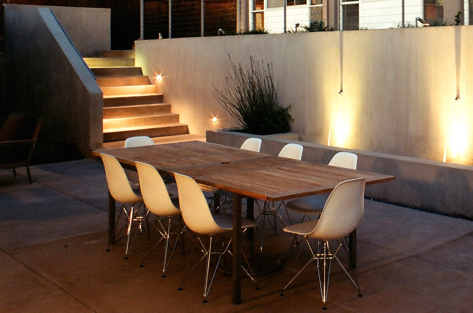 6table and steps.jpg