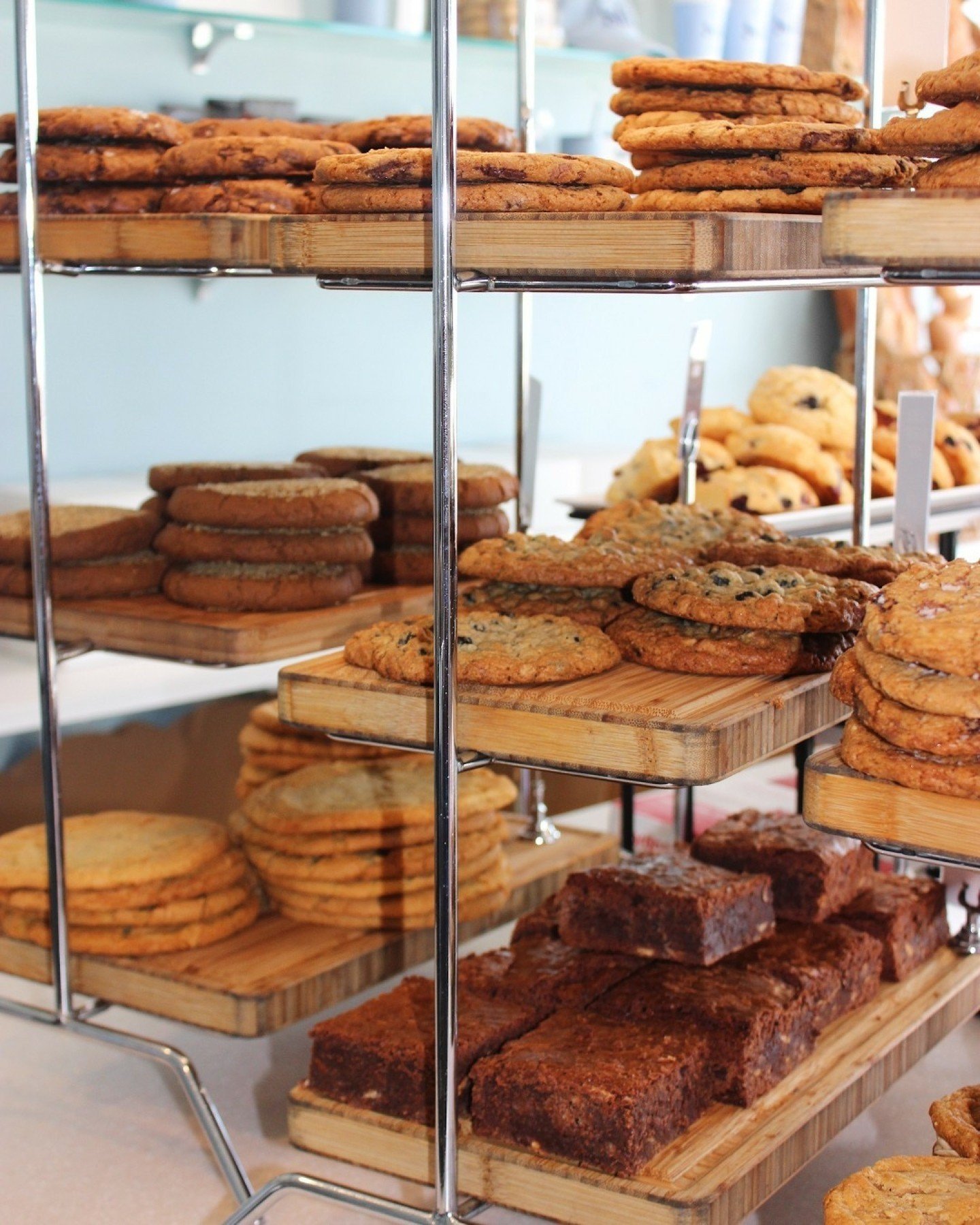 Which cookie will you be having today at Sift Niantic? 😍 

*
*
*
*
*
#atyhospitality #siftmystic #siftniantic #siftwatchill #siftbakeshop #mysticct #downtownmystic #ct #pastrychef