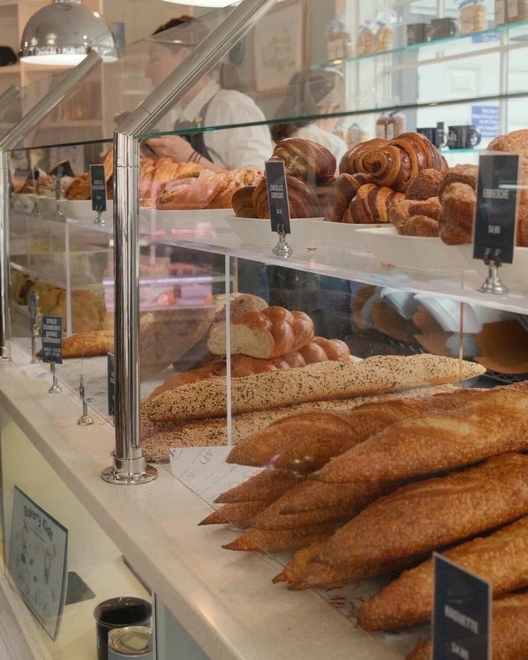 Take your pick! 🥐

Thank you for sharing this beautiful photo @nour.kabbara 📸  Make sure to tag us in all of your Sift spring and summer photos for a chance to be featured on our page!

*
*
*

*
*
*
*
*
#atyhospitality #siftbakeshop #mysticct #ct #