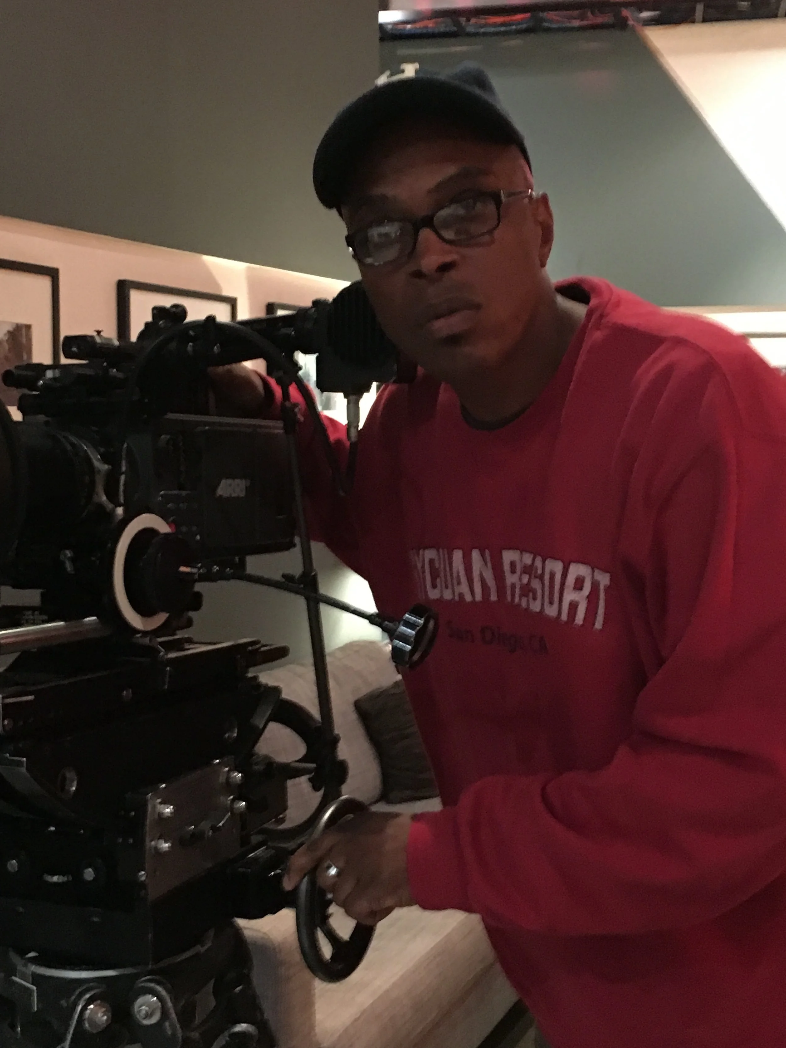 DIRECTORVINCENT BRANTLEY