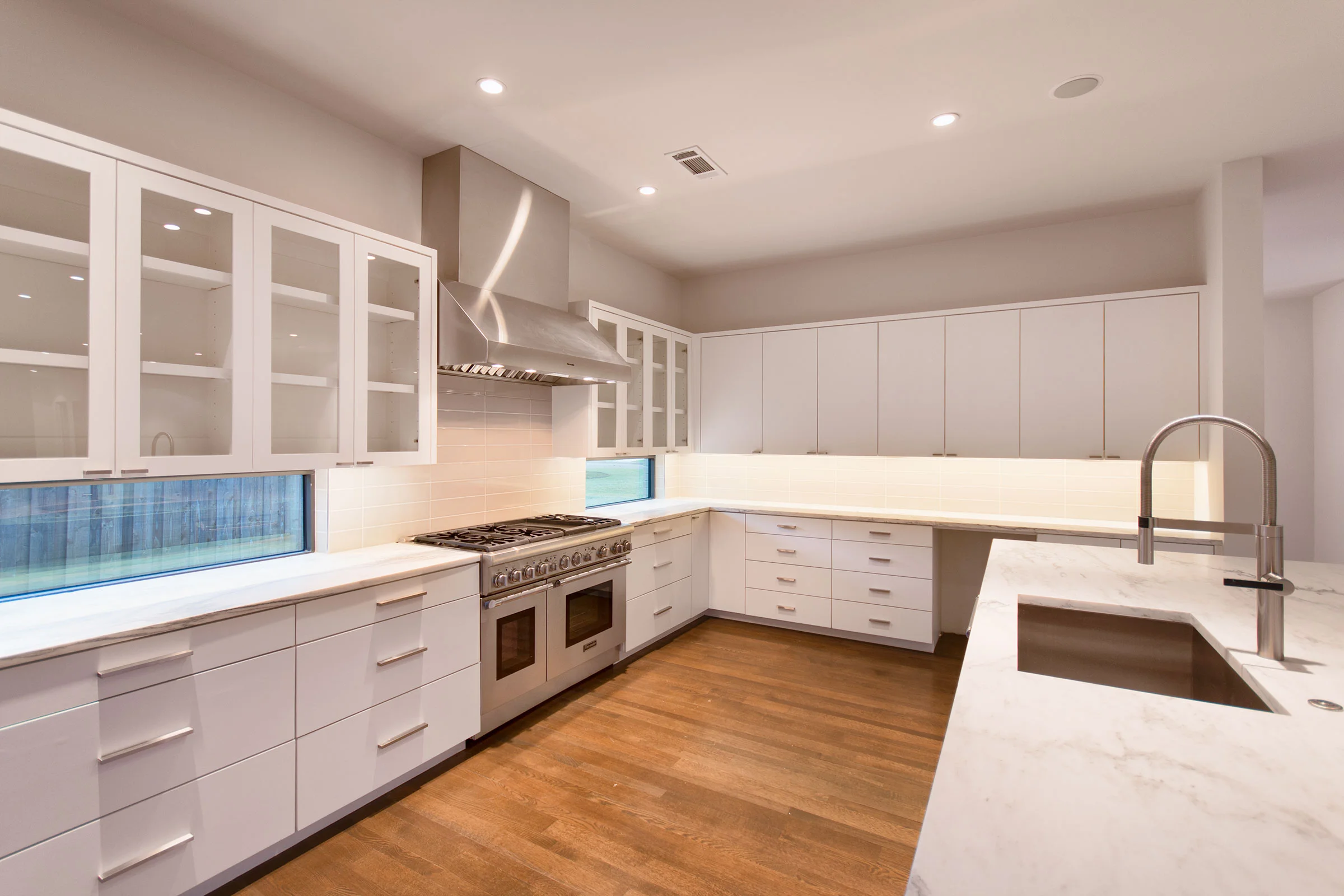 Kitchen 3.jpg