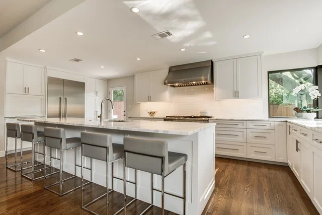 4754 Alta Vista Circle - Kitchen2.jpg