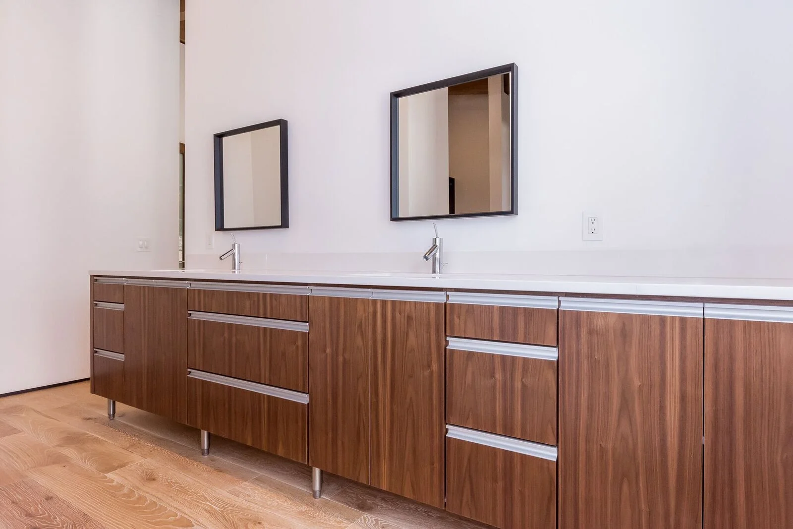 Modern Cabin - Master Bath 1