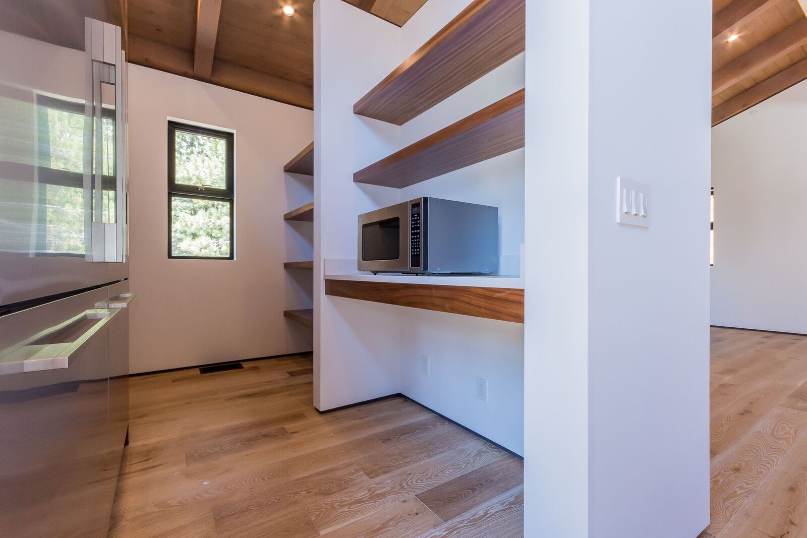 Modern Cabin - Pantry
