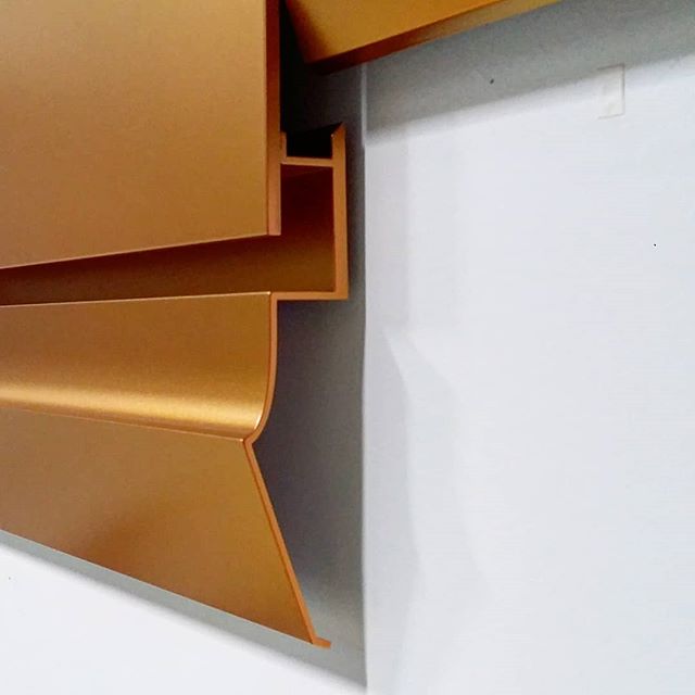 #inthestudio #limbus #painting #sculpture #hybrid #detail #abstract #art #minimalism #maximalism #postabstract #geometric #monochrome
Where the side view subverts the front view #subversive