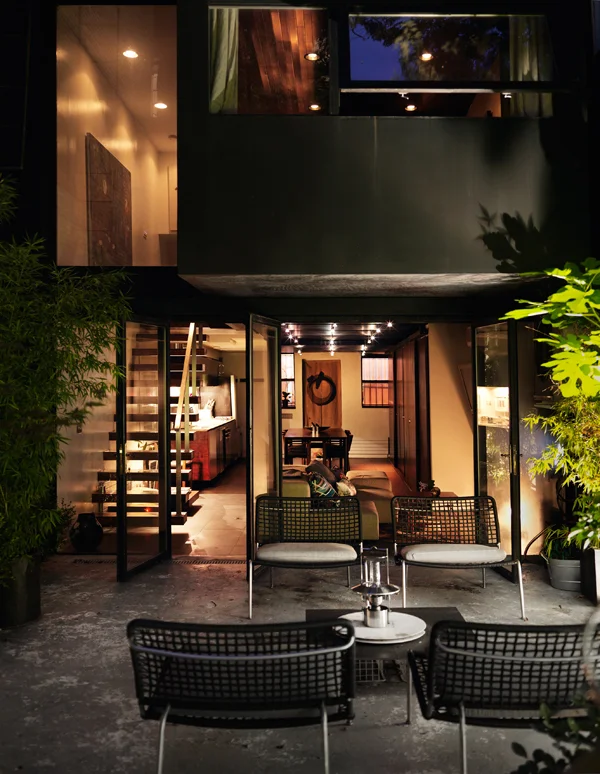 203 W HOUSTON STREET .jpg