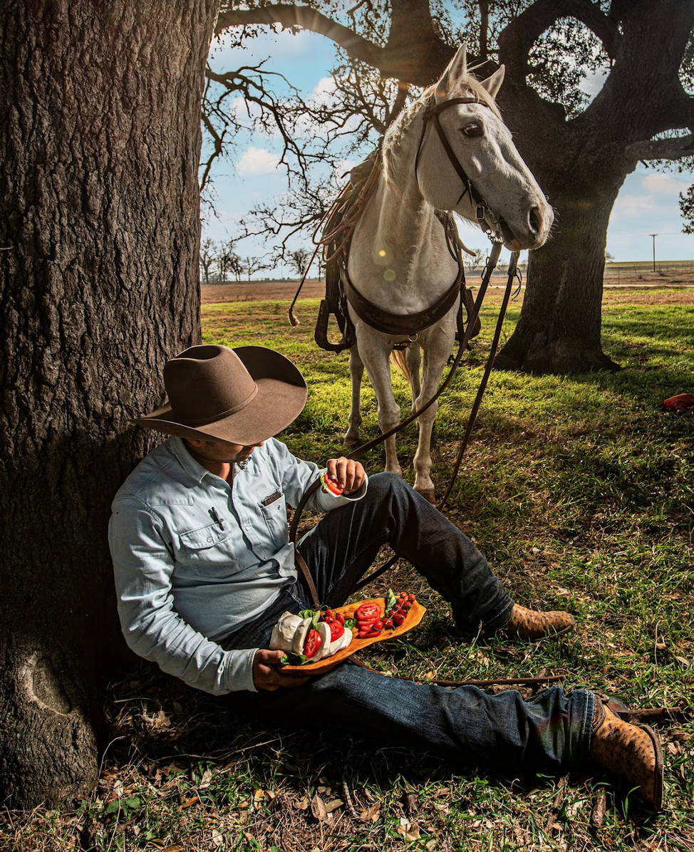 austin-texas-lifestyle-photographer-water-buffalo-oro-bianco-caprese