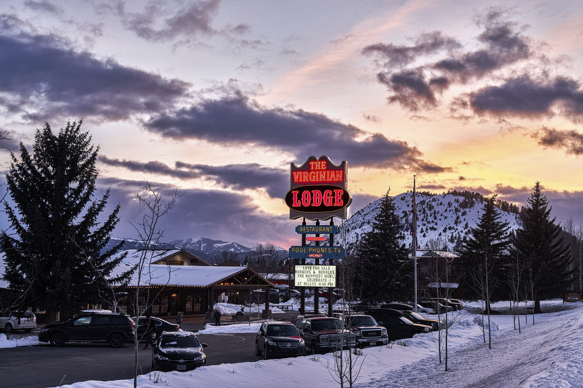 Outbound Hotels_by_Knoxy Knox_Winter_2024_ Travel_Sunset Exterior by Knoxy Knox-08061.jpg