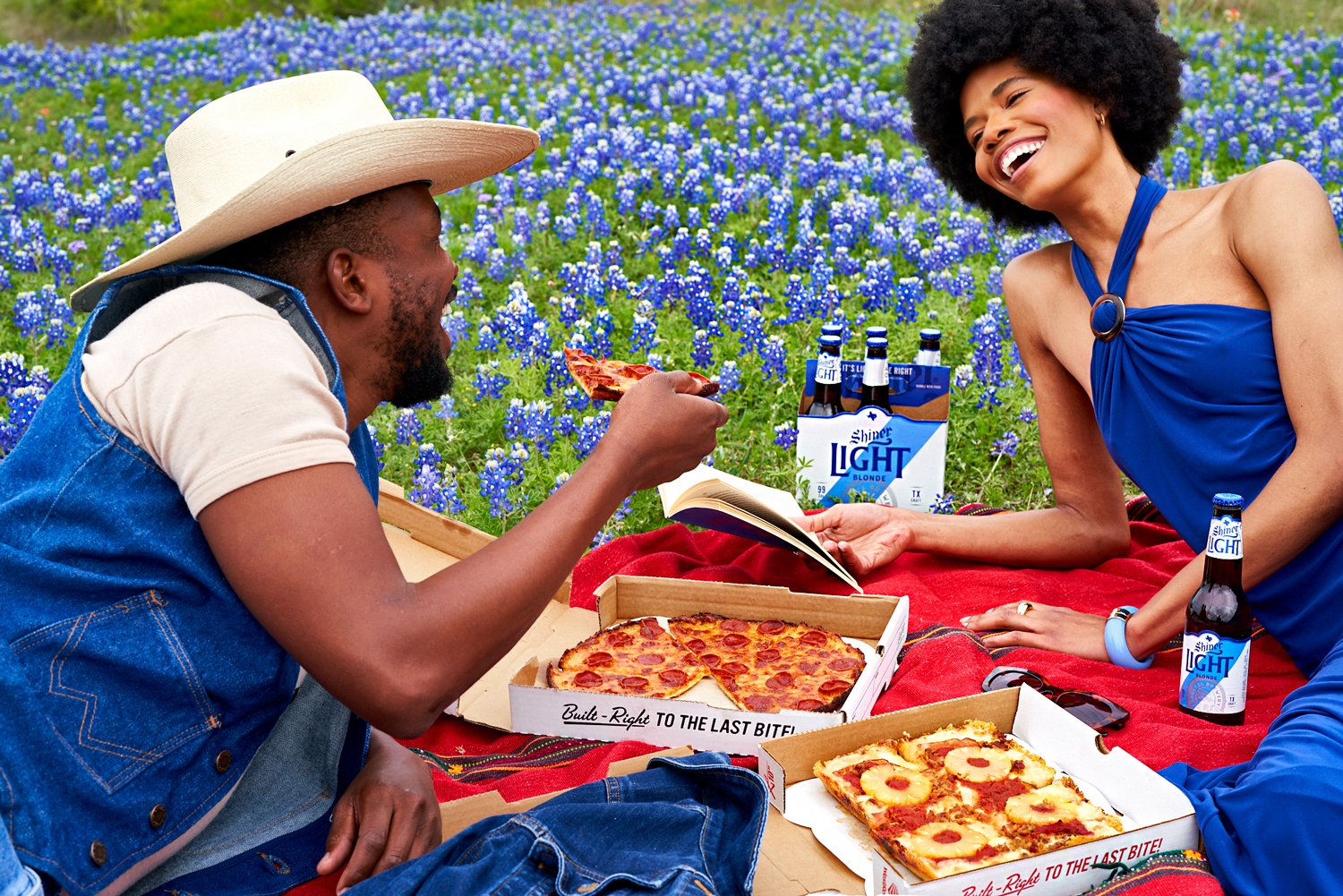 Pizza-Party-Laughing_Beautiful_Black_Couple_Flowers_Field_Spring_Texas_Lifestyle-Photography_Food-Photography_by-Knoxy-Knox