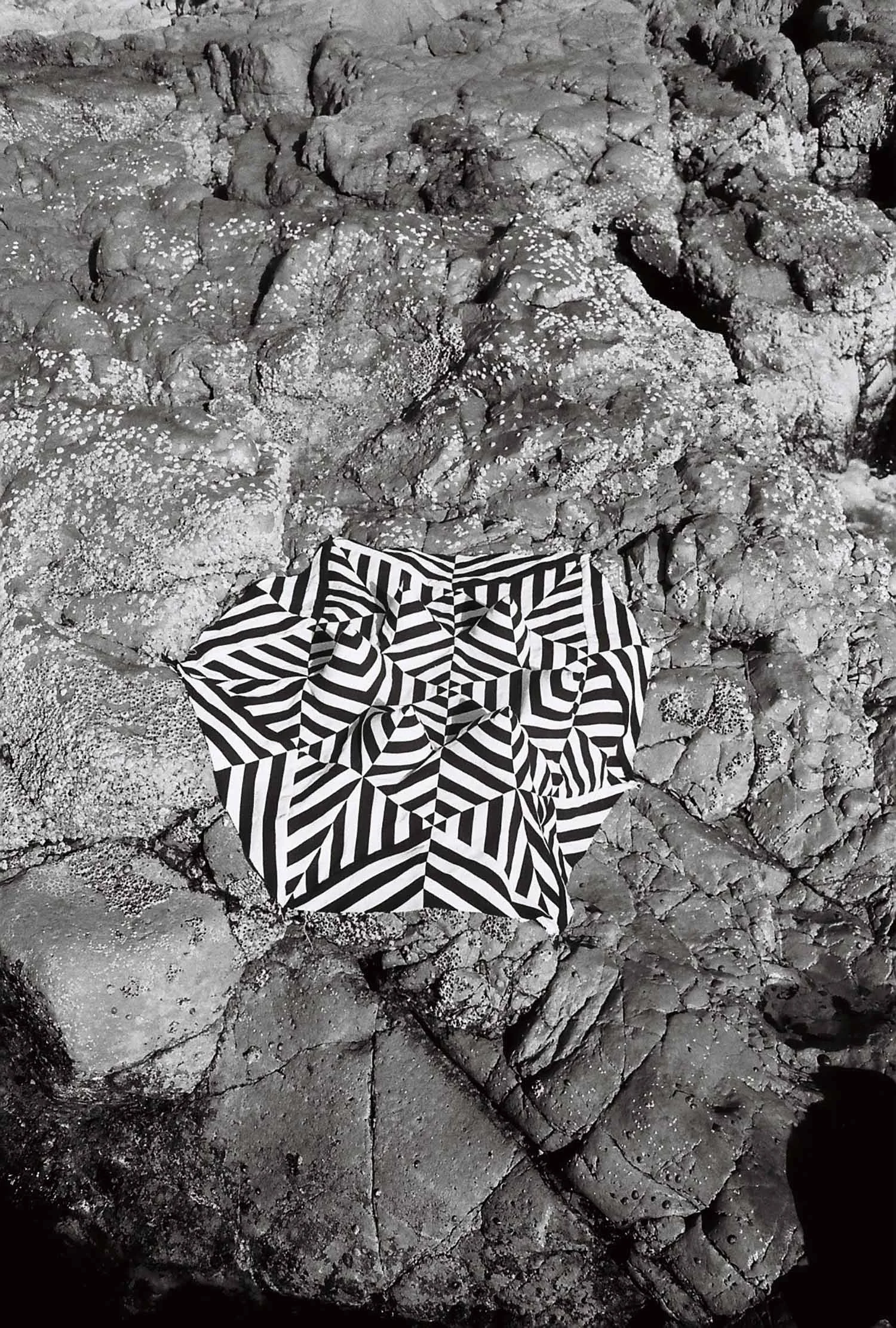 Illusion Quilt at Coolum Beach, 2016, 35mm print (photo Rhett Wyman)
