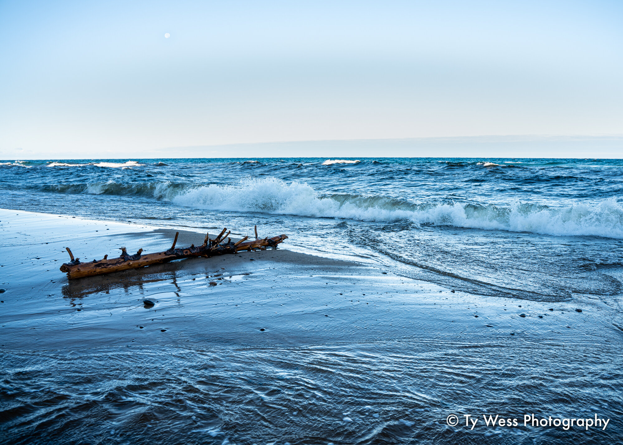 TAW00243-2.jpg