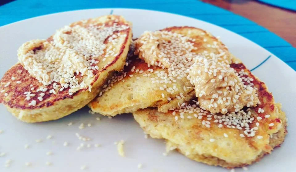 COCONUT BANANA PANCAKES