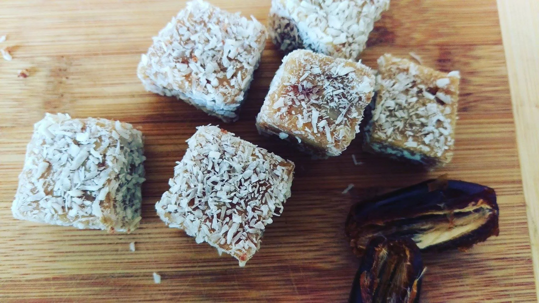 SALTED CARAMEL PROTEIN SLICE