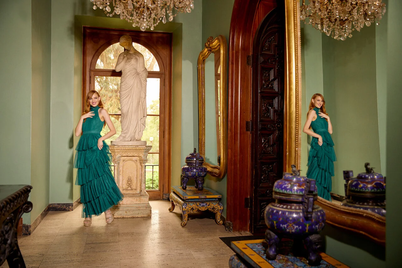 200909_OCT_HOLIDAY_Campaign_LOOK_18_3889.jpg