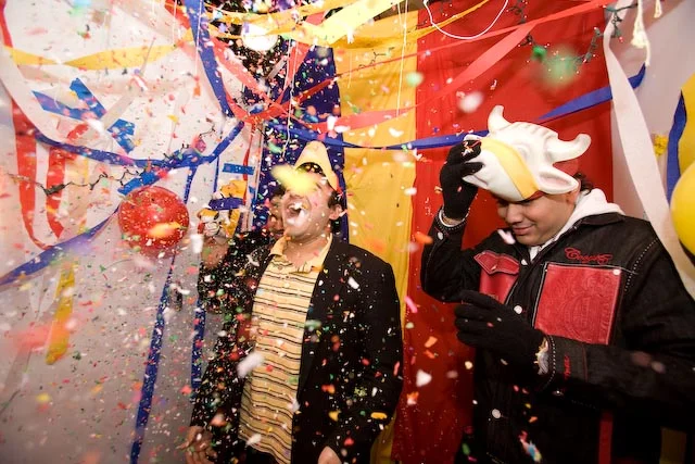SURPRISE!!! Local Project (2009)