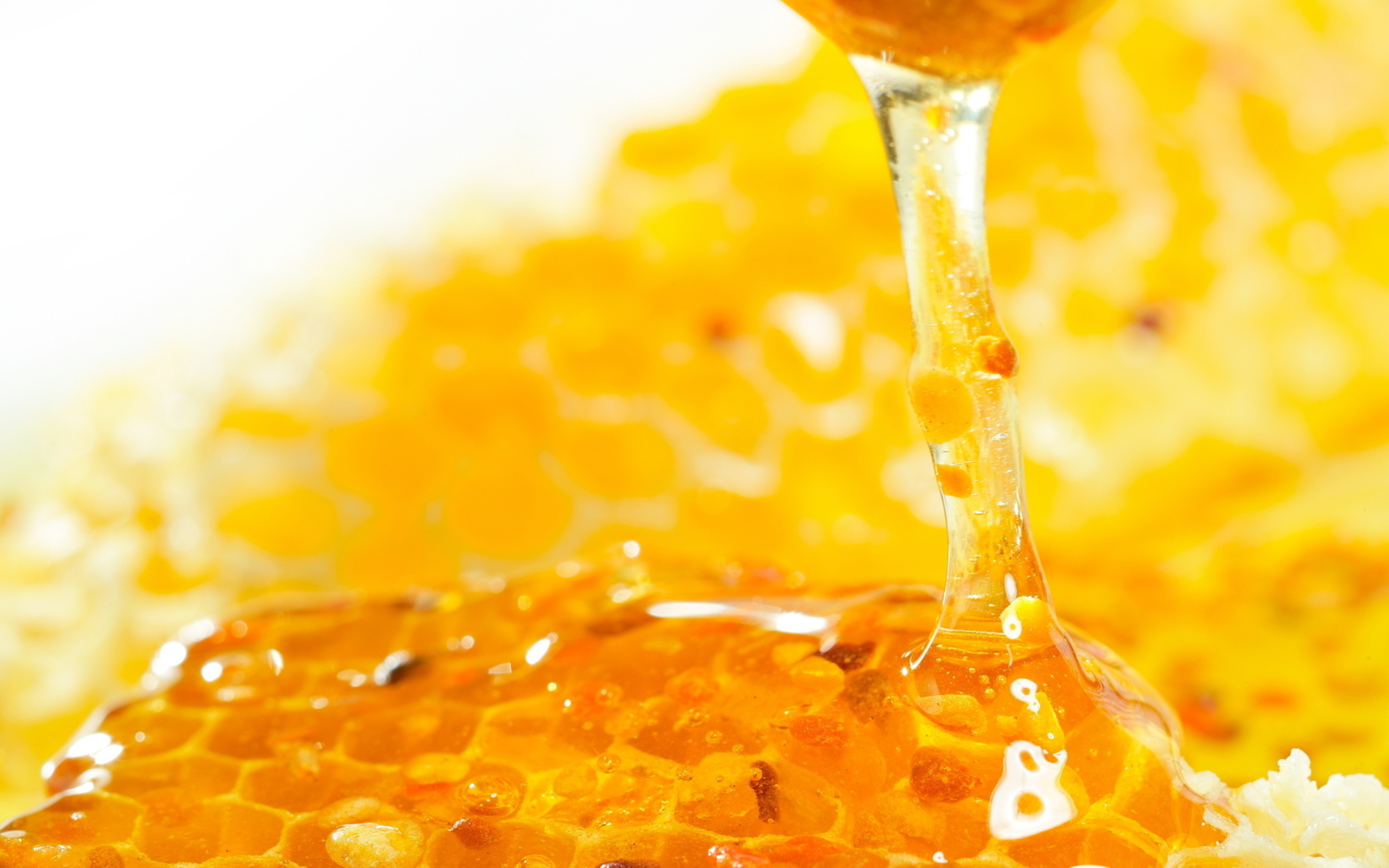 Medicinal raw honey unadulterated by heat.