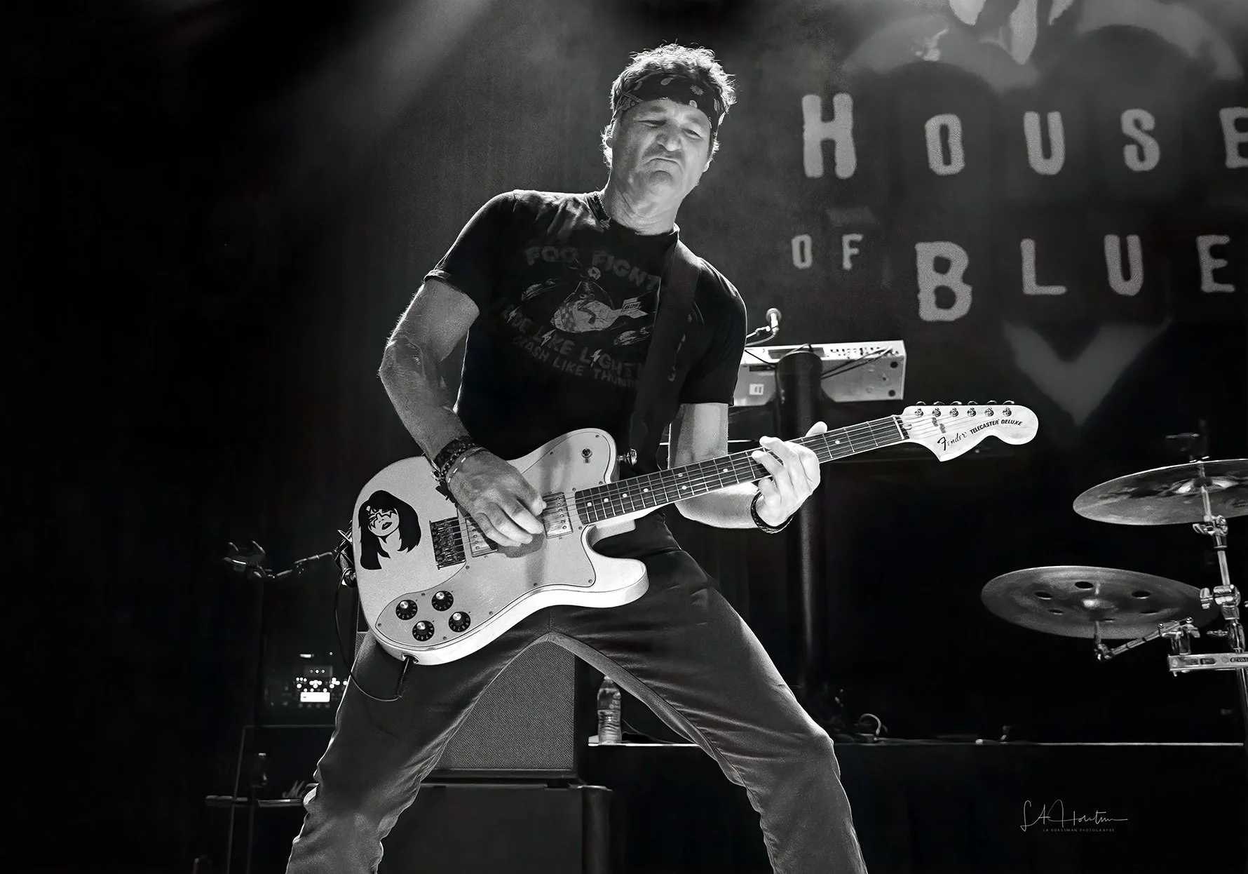 BRENT WRIGHT - GUITAR