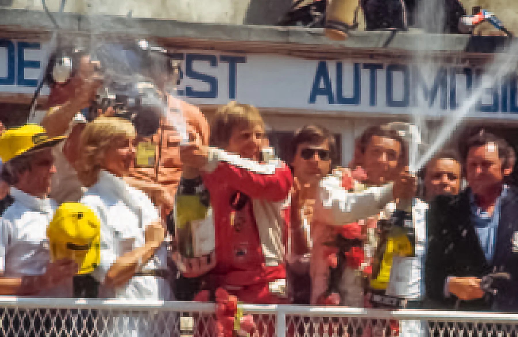 PORSCHE 936--9.jpg