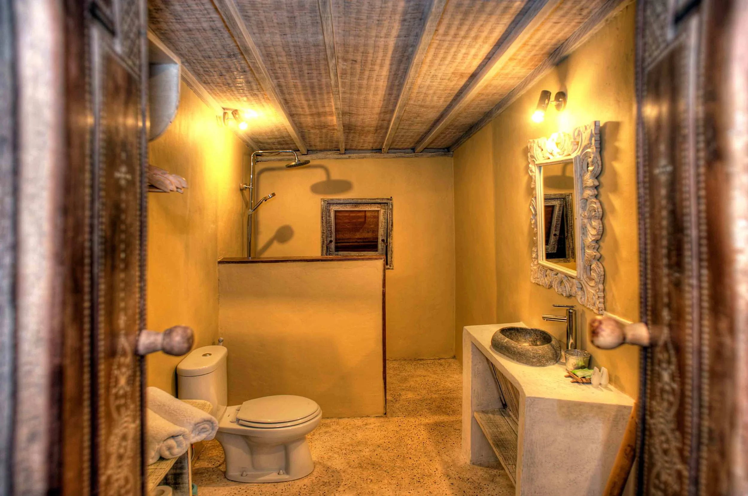 Bathroom villa ottalia gili