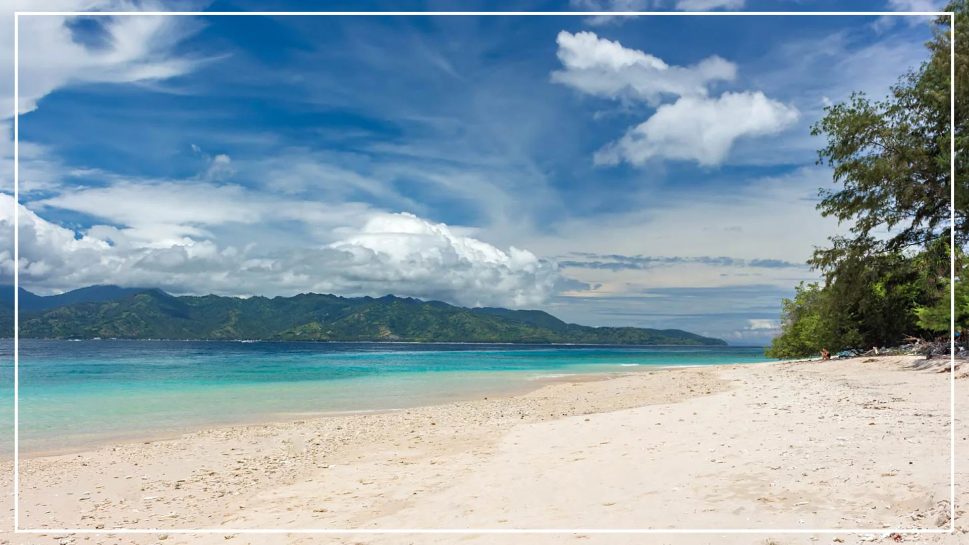 beautiful-beach-giliislands-lesvillasottalia.jpg