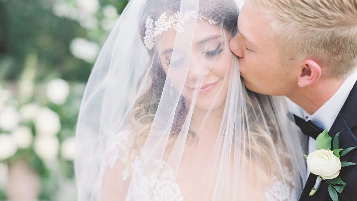 phxrst-omni-scottsdale-resort-montelucia-real-wedding-alyse-hall.jpg