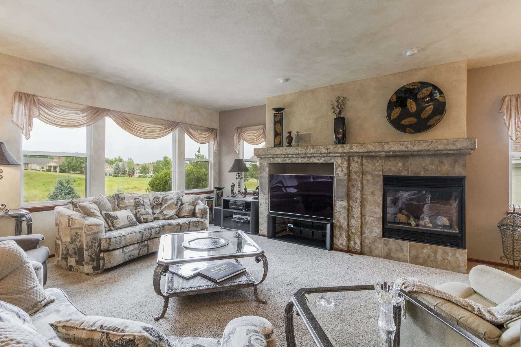 Living-Room_1800x1200_2762657.jpg