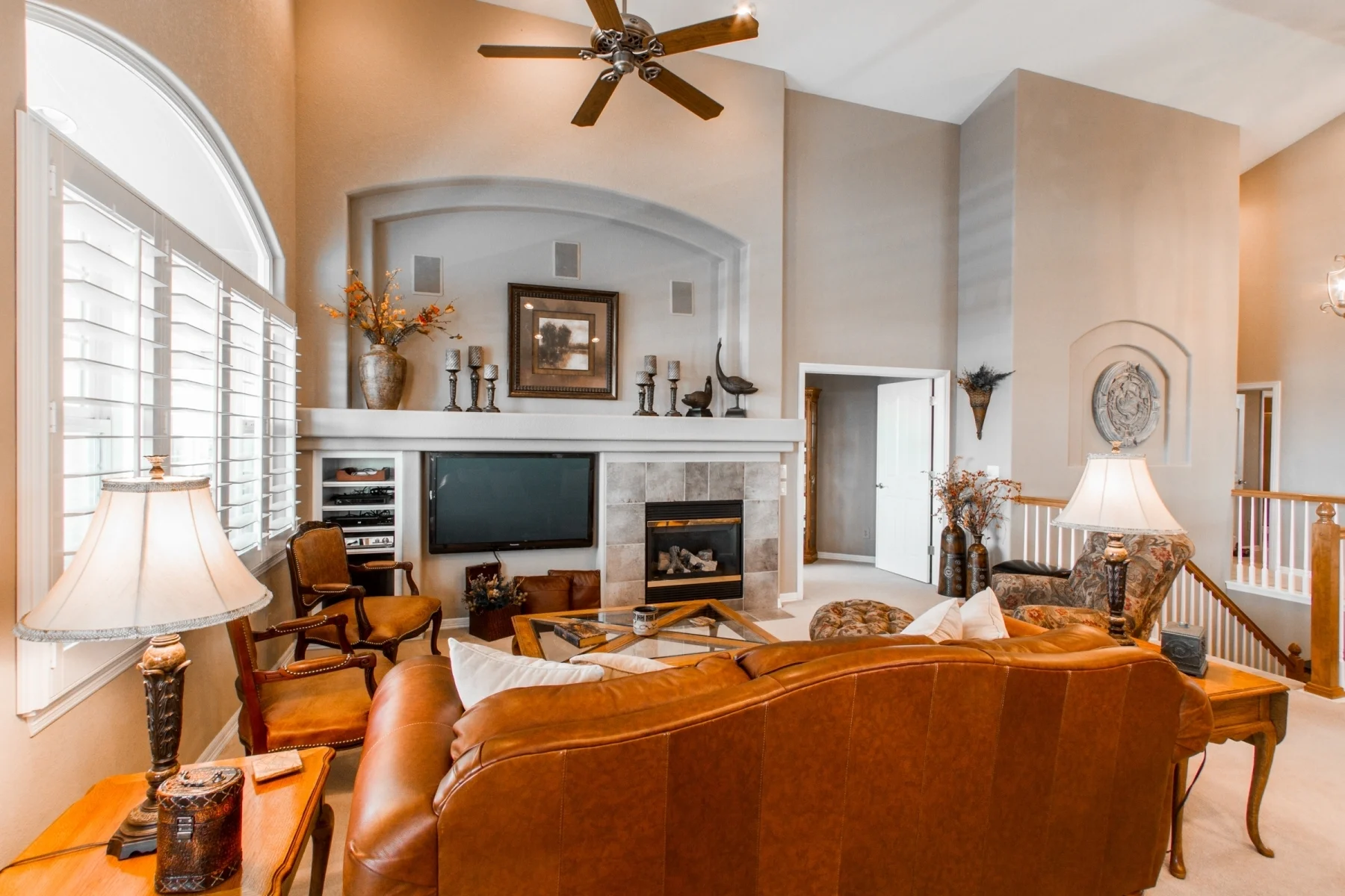 Living-Room_1800x1200_2768935.jpg