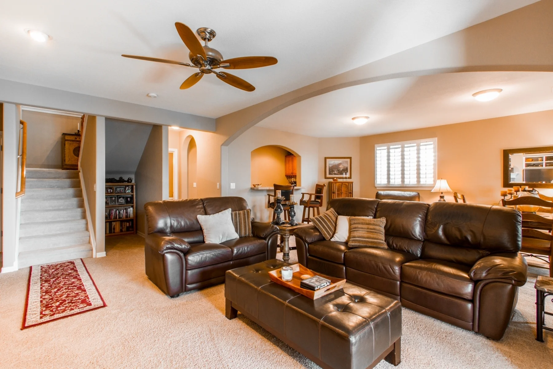 Family-Room_1800x1200_2768926.jpg