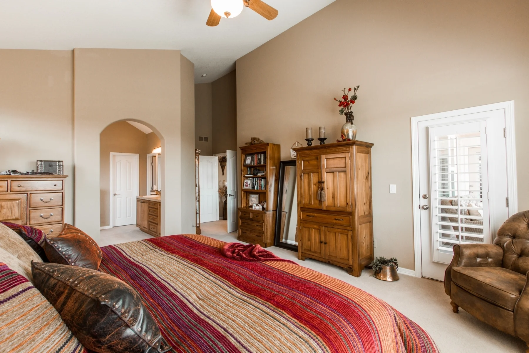 Master-Suite_1800x1200_2768938.jpg