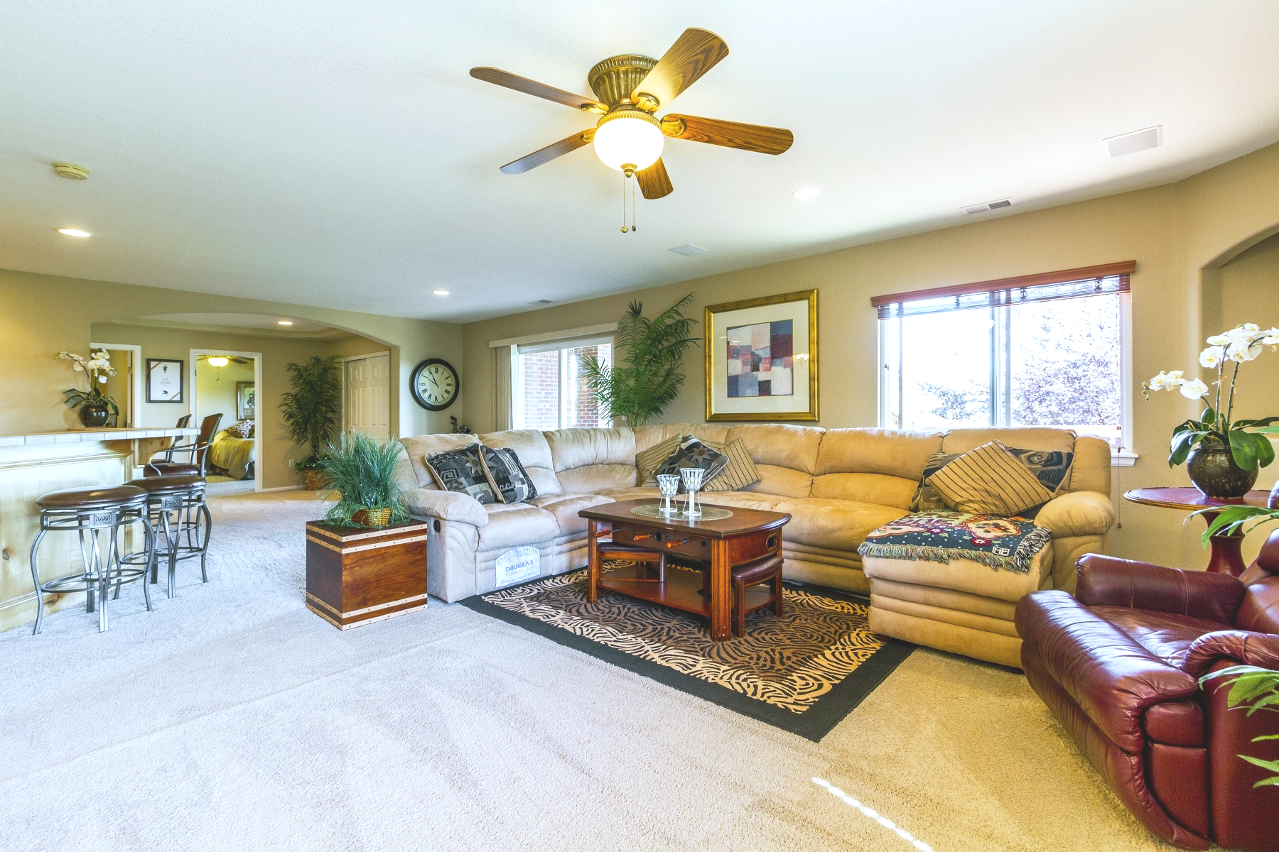Family-Room_1800x1200_2800792v3.png