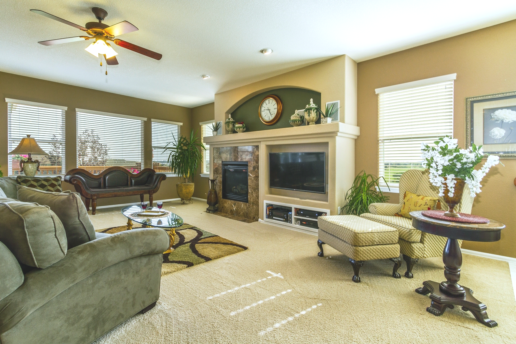 Living-Room_1800x1200_2800819v3.png