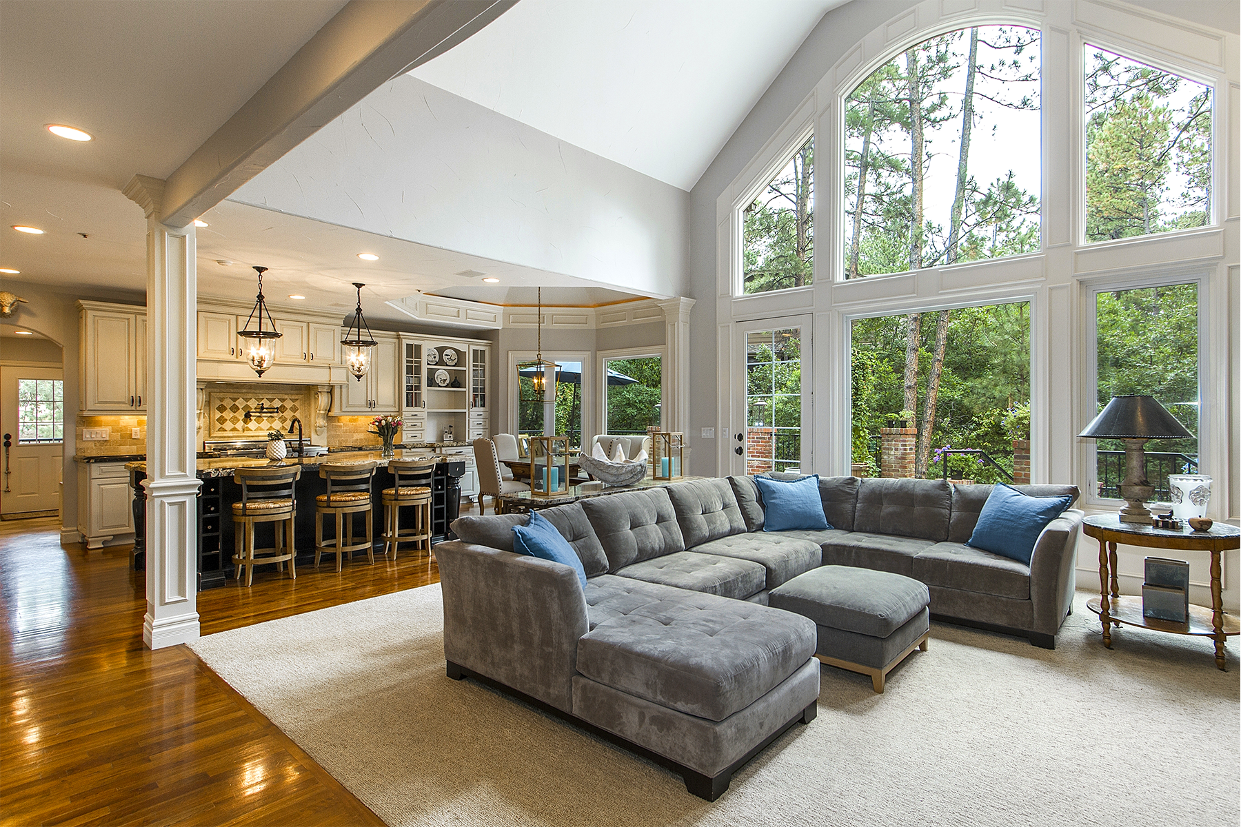 Great-Room_1800x1200_2813049-edit.png