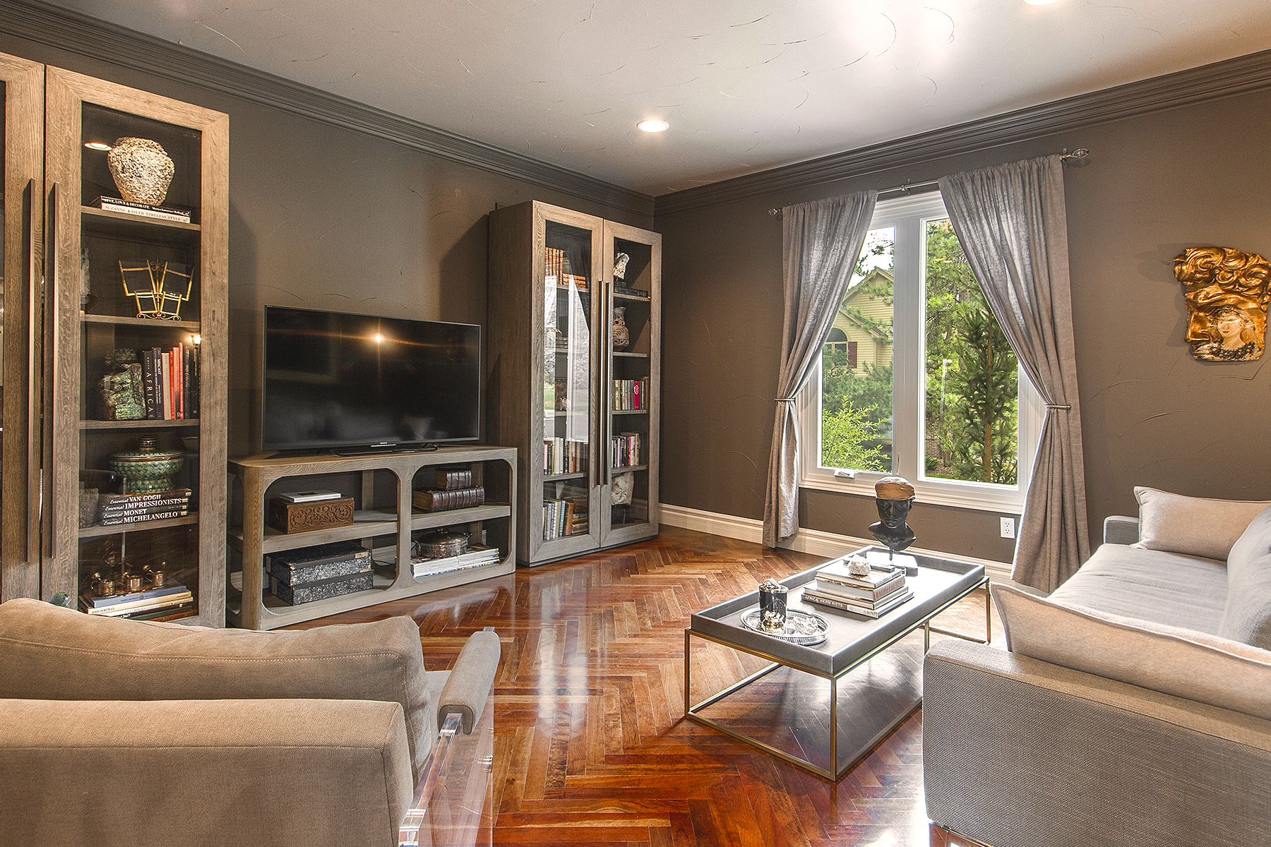 Living-Room_1800x1200_2813086-edit.png