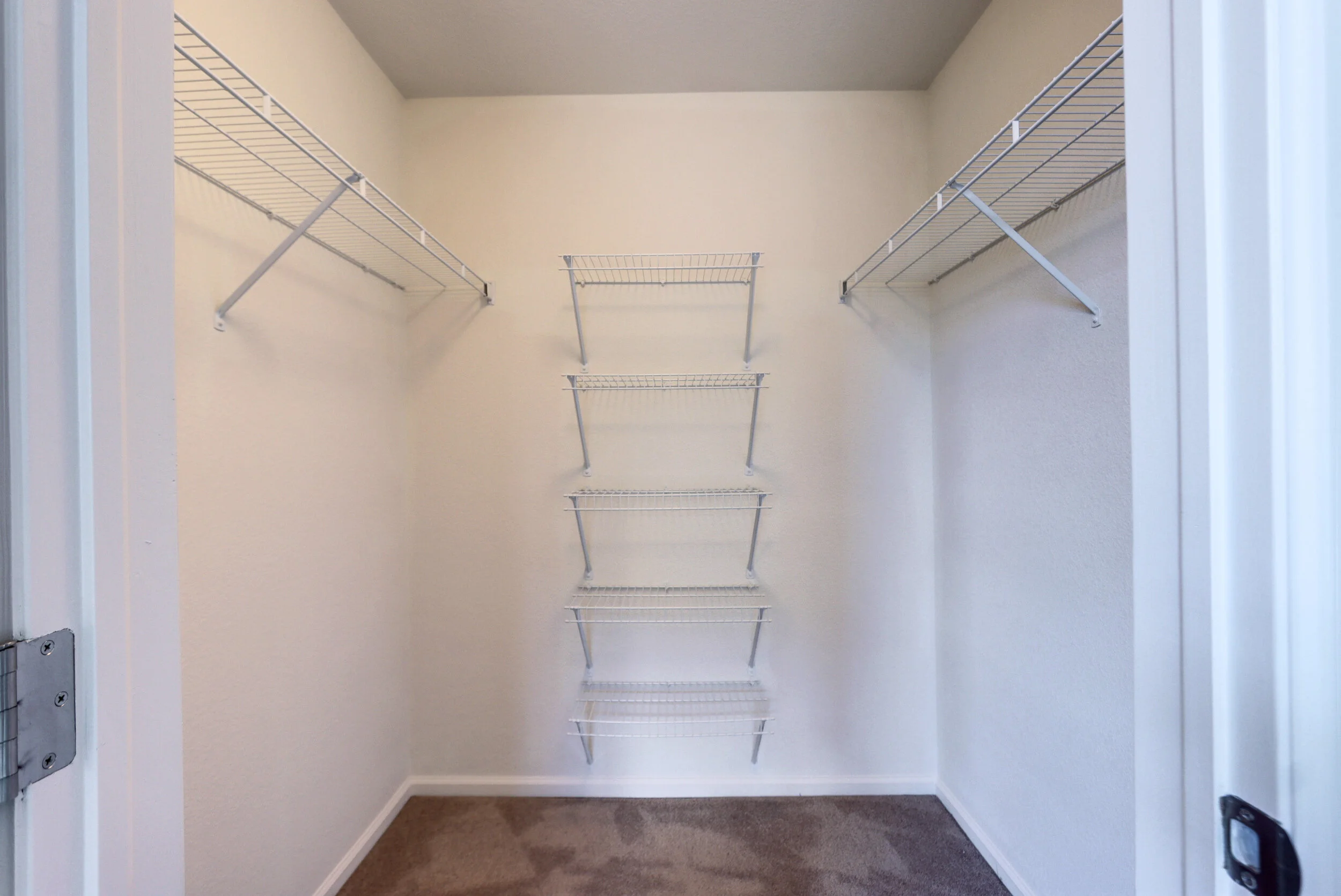 17520 Nature Walk Tr 302-print-024-018-Master Closet-3472x2320-300dpi.jpg