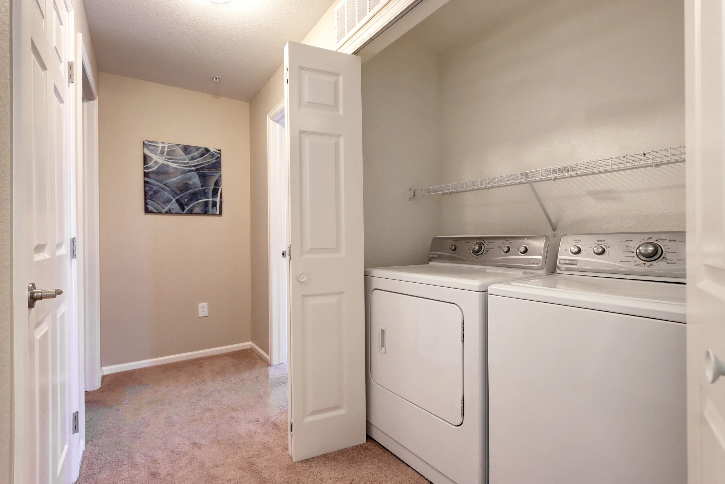 17520 Nature Walk Tr 302-print-034-024-Laundry-3472x2320-300dpi.jpg