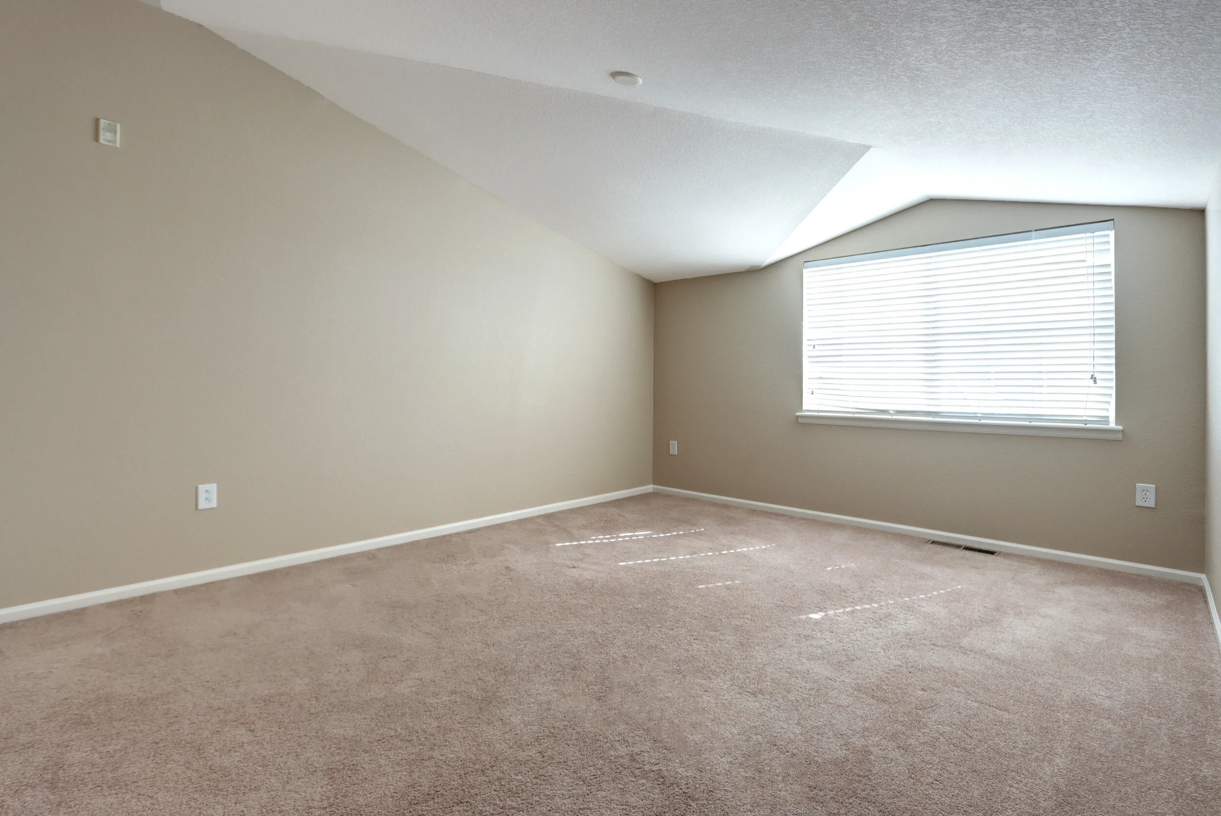 17520 Nature Walk Tr 302-print-037-033-Loft-3472x2320-300dpi.jpg