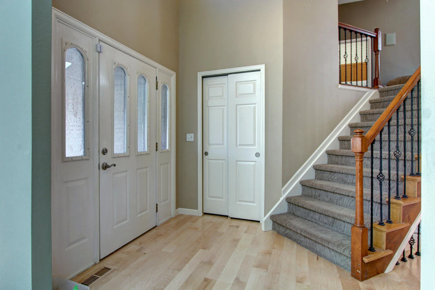 12136 W Crestline Dr Littleton-large-002-006-a840-1500x1000-72dpi.jpg