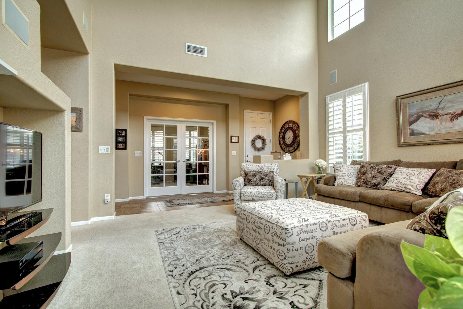 3953 Blue Pine Cir Littleton-large-009-013-Living Room-1500x1000-72dpi.jpg