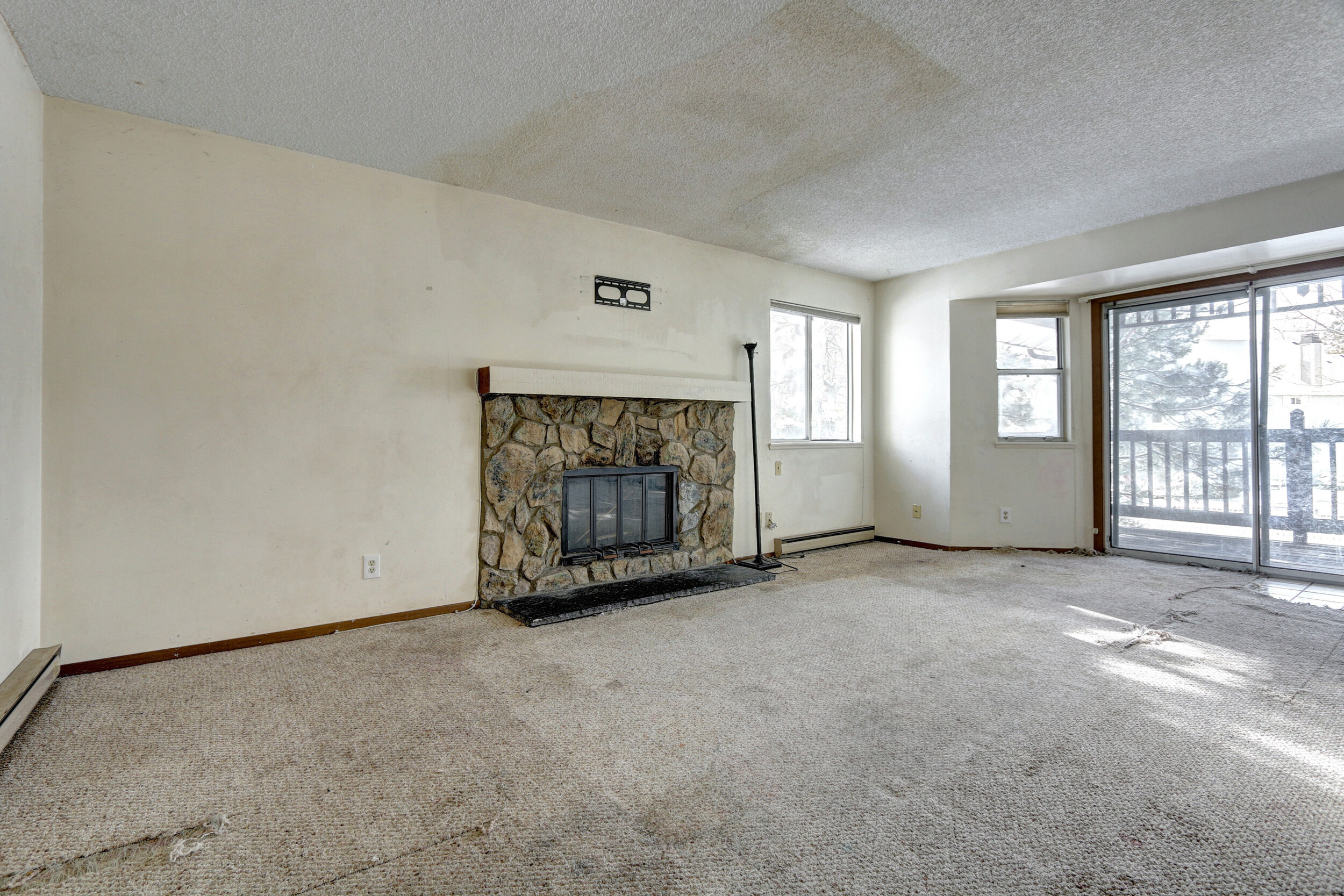 17403 E Mansfield Ave 93EL-print-006-005-Living Room-3648x2432-300dpi.jpg