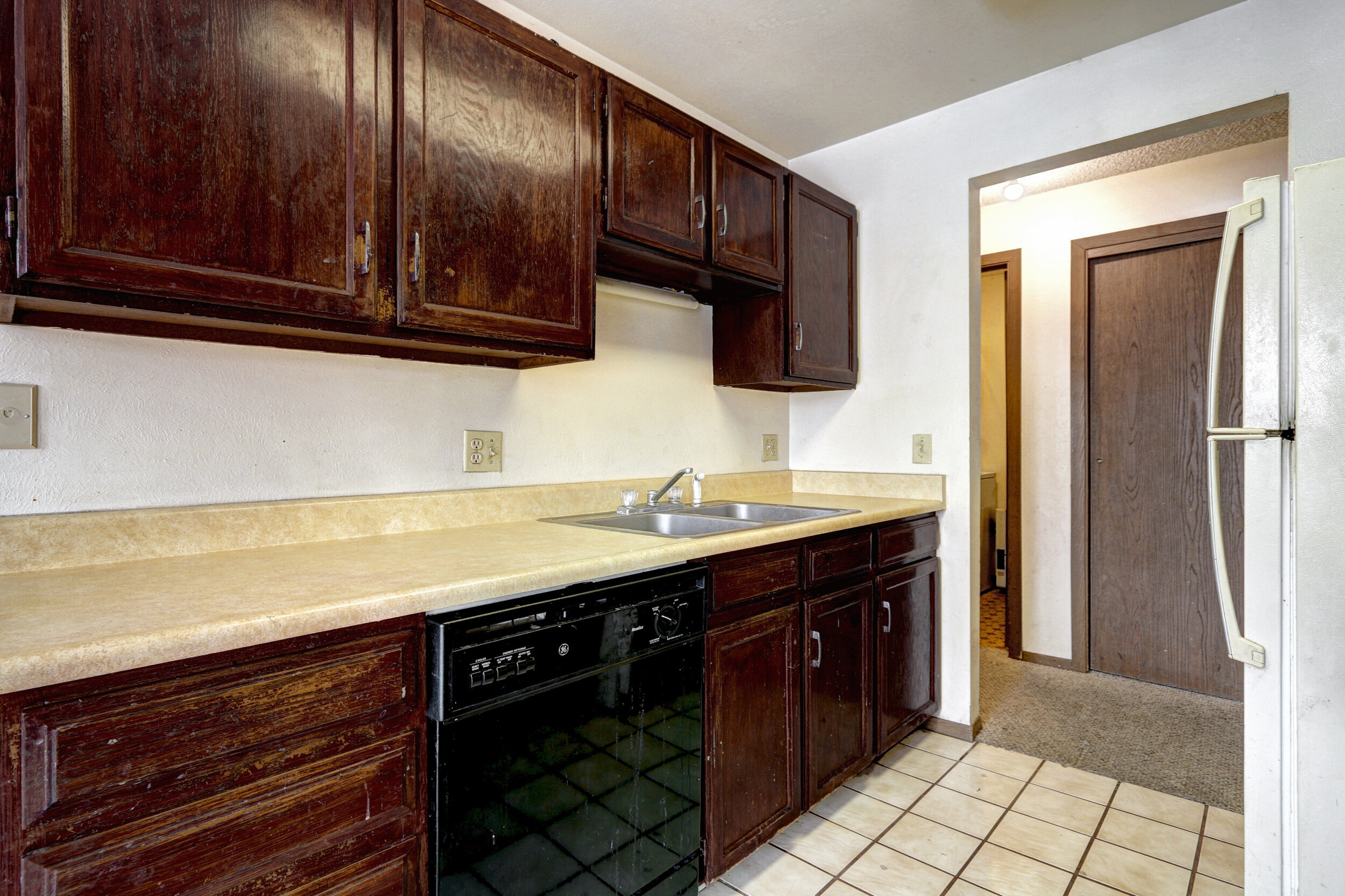 17403 E Mansfield Ave 93EL-print-016-024-Kitchen-3648x2432-300dpi.jpg