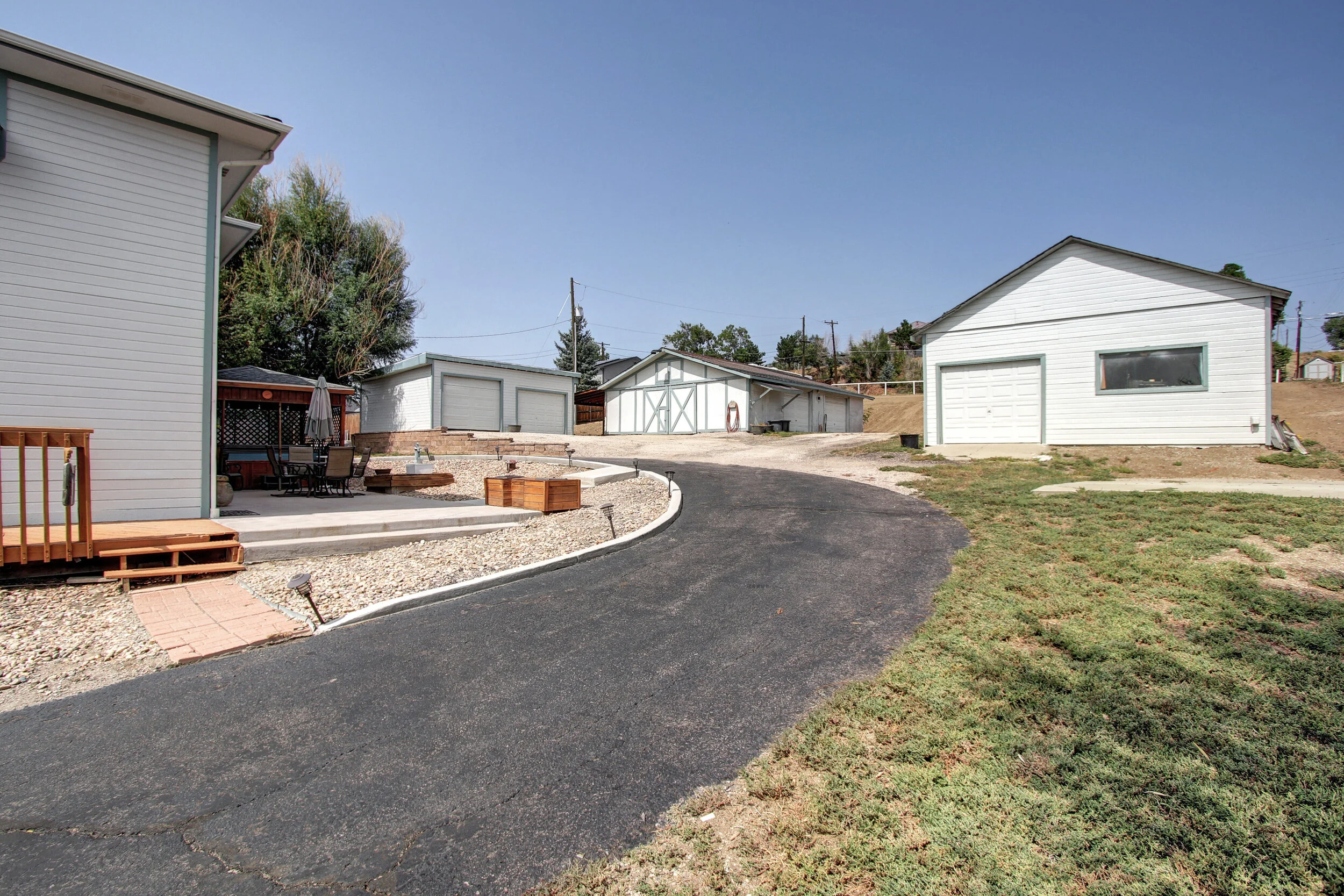 9855 W Wesley Ave Lakewood CO-print-042-032-Garage-3984x2656-300dpi.jpg