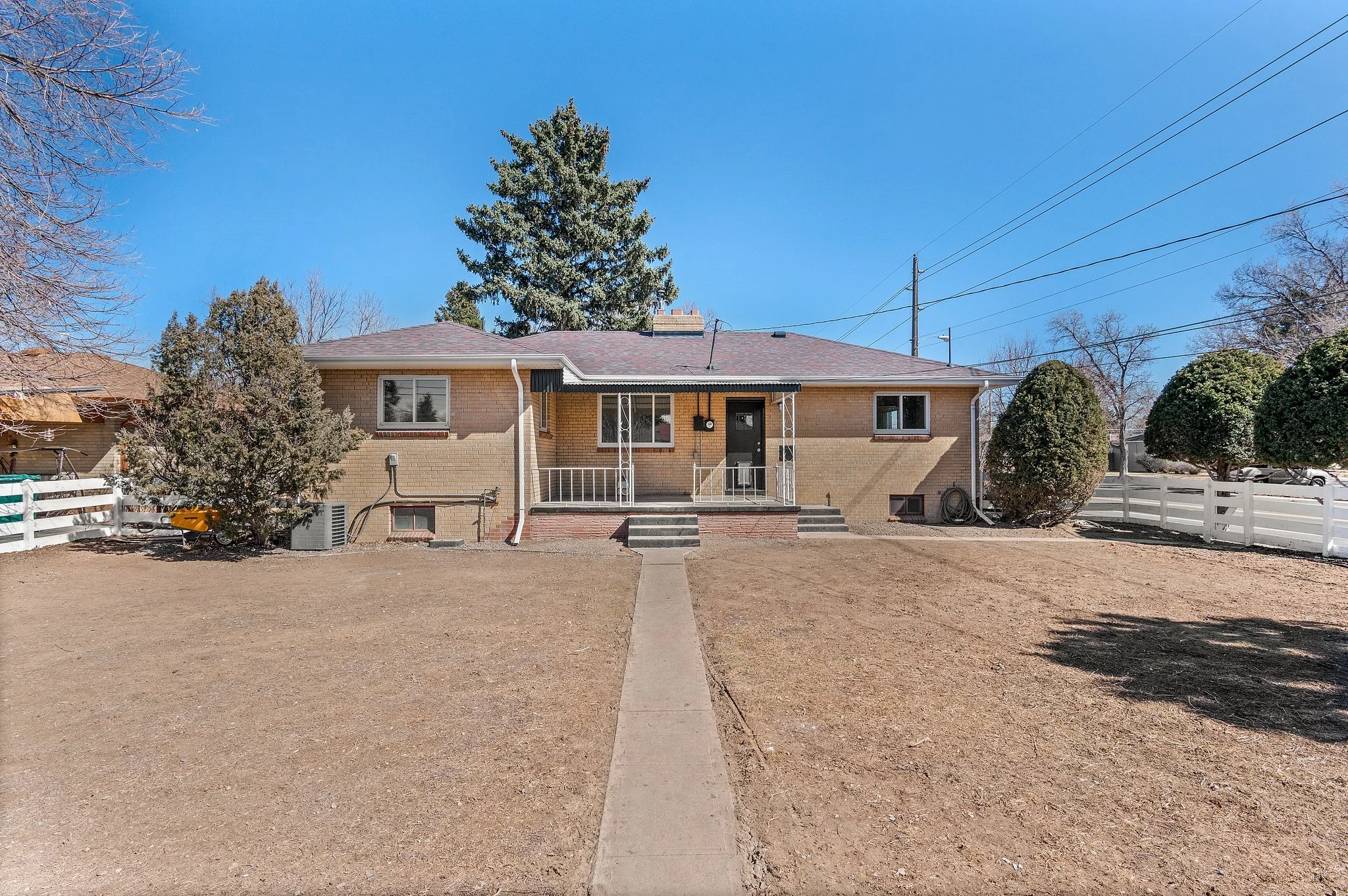 28-web-or-mls-2301 Joliet St, Aurora-37.jpg