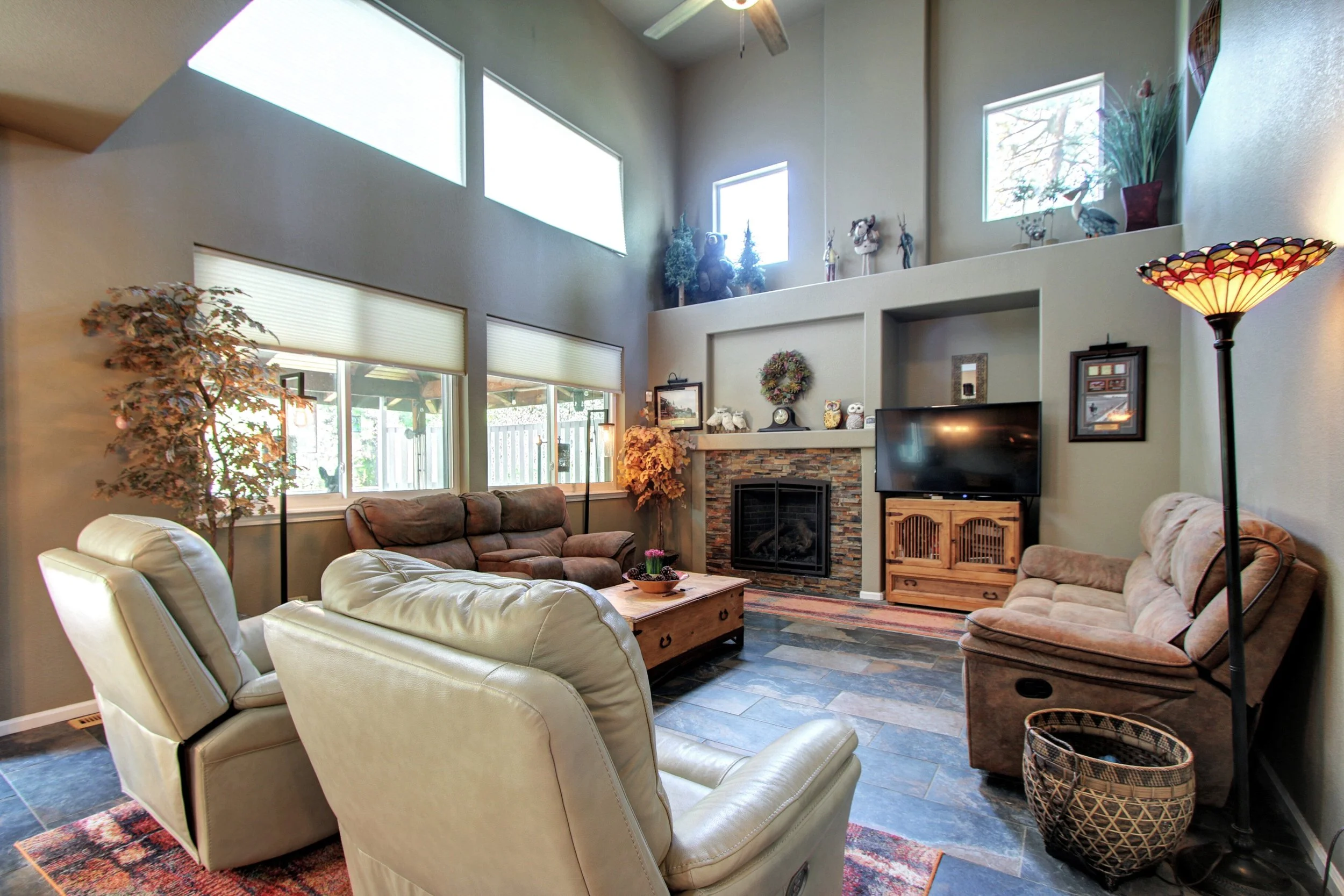 10527 Jaguar Point Lone Tree-print-009-007-a471-3648x2432-300dpi.jpg